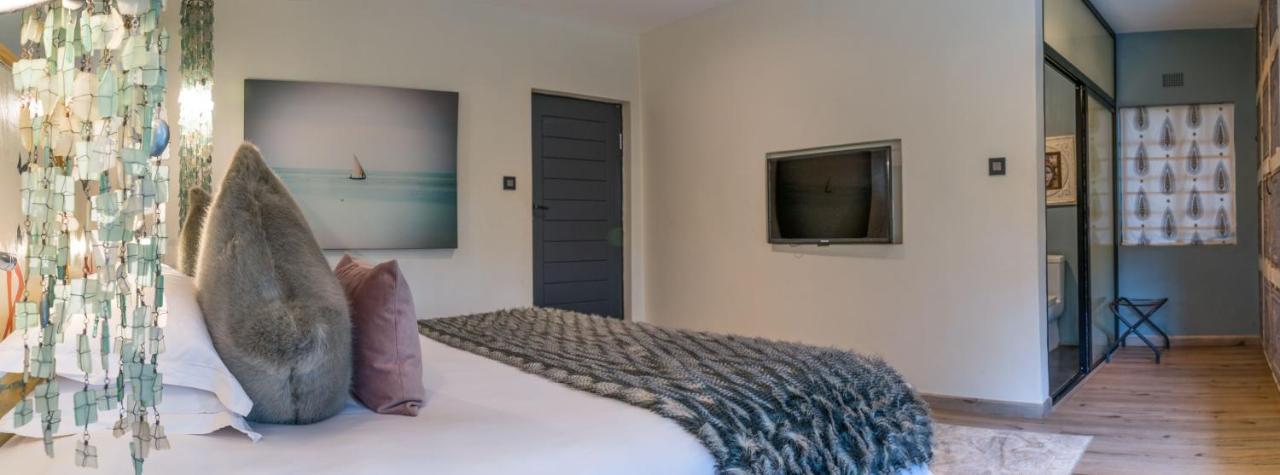 Latitude 13 Degrees Hotel Lilongwe Bagian luar foto
