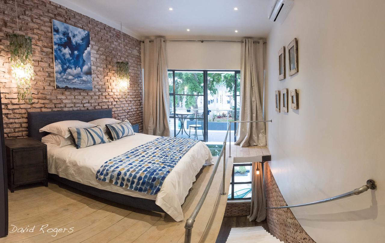 Latitude 13 Degrees Hotel Lilongwe Bagian luar foto