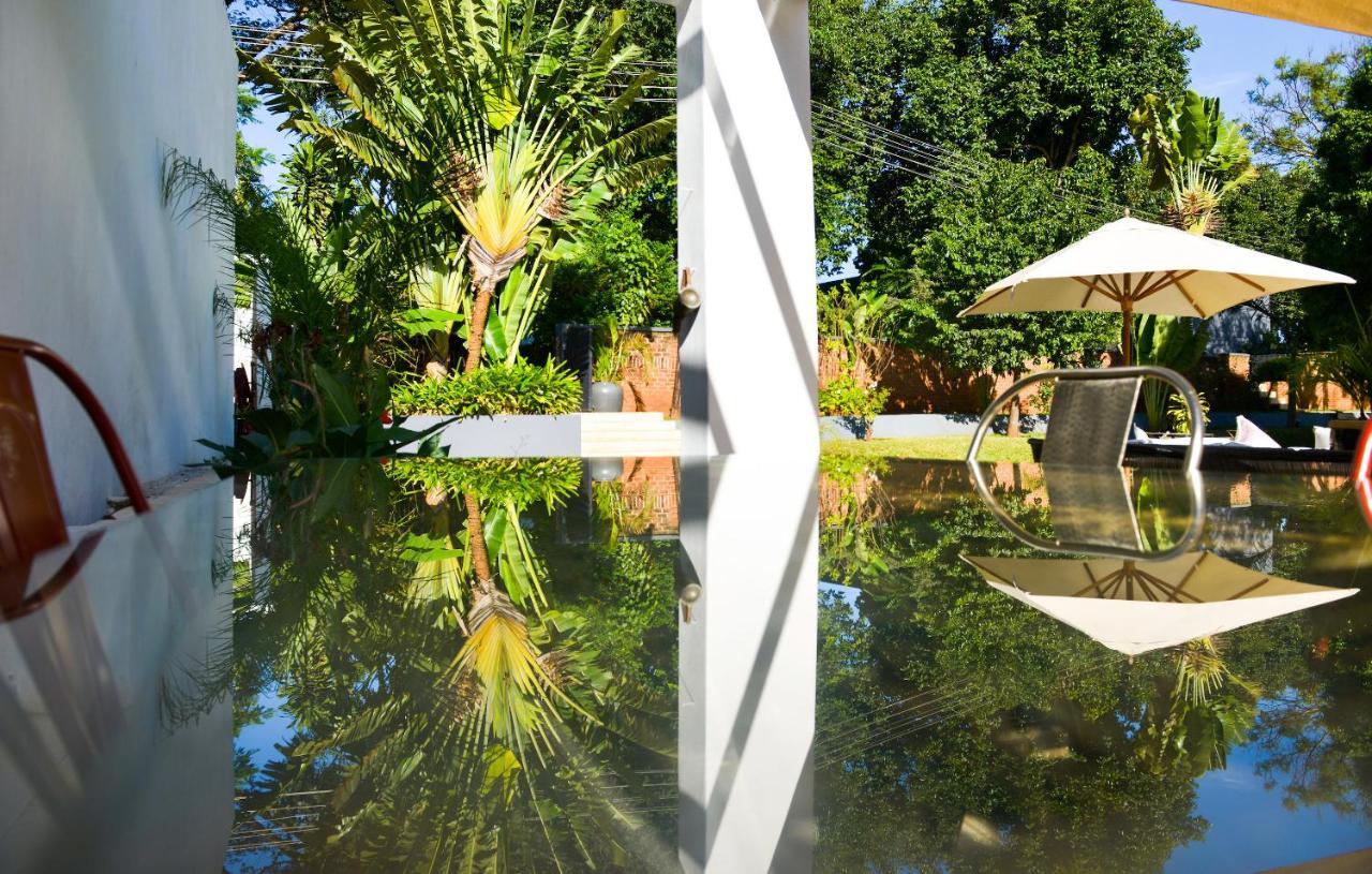 Latitude 13 Degrees Hotel Lilongwe Bagian luar foto